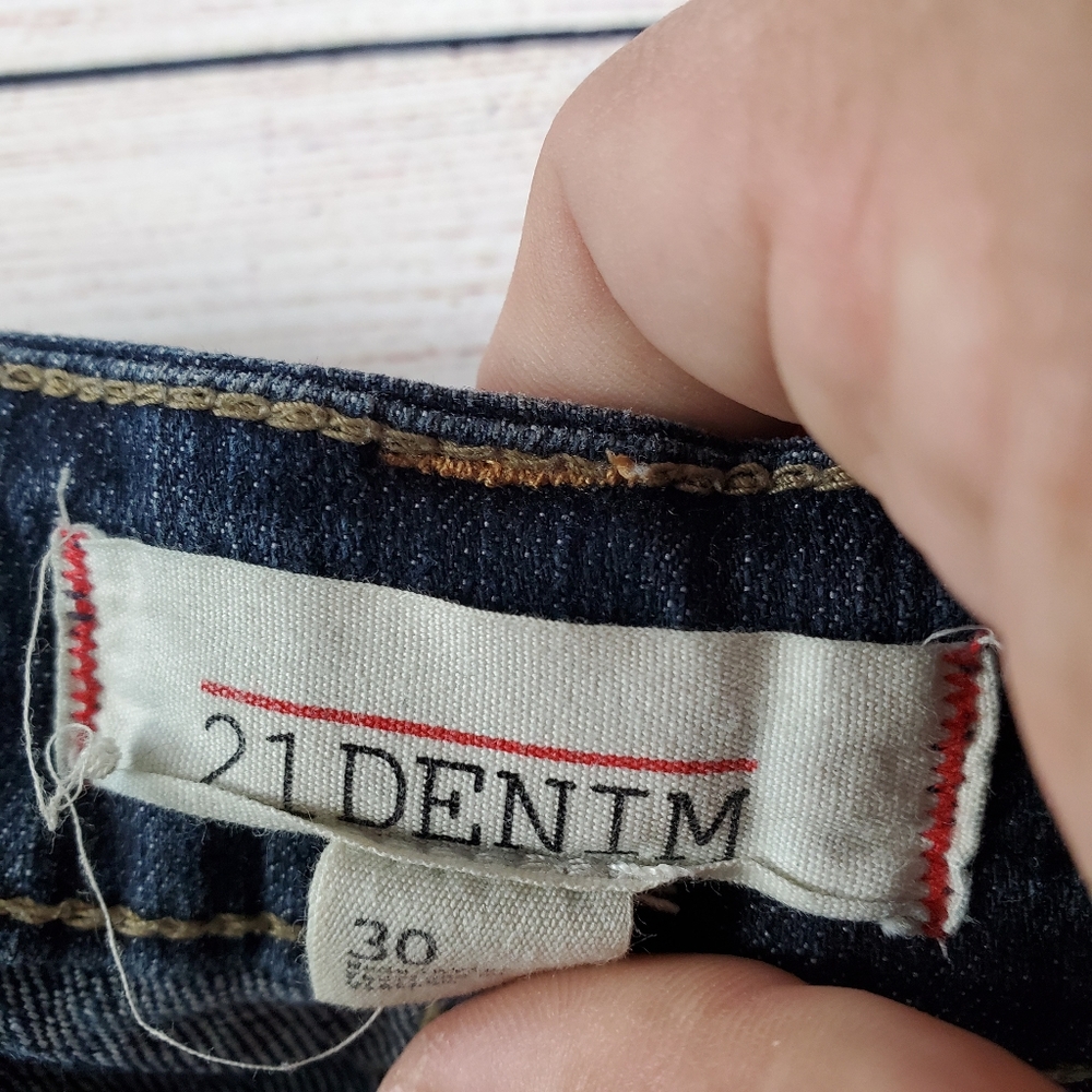 21 Denim | dark wash skinny jean size 30 - Picture 4 of 5